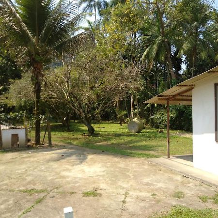 Chale No Jardim Ar Condicionado Pereque Acu Villa อูบาตูบา ภายนอก รูปภาพ